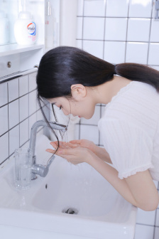 坠落天使电影